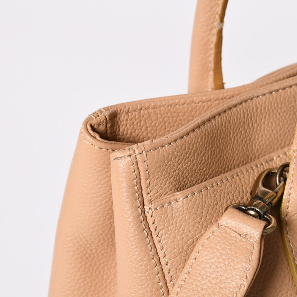 CHANEL シャネル エグゼクティブトート トートバッグ A15206 6番台 ココマーク ターンロック カーフレザー ベージュ 美品 中古 4a002508
