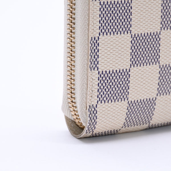 Very Good Condition LOUIS VUITTON Zippy Wallet White Gray Damier Azur N41660 Damier Canvas Used 4a003006