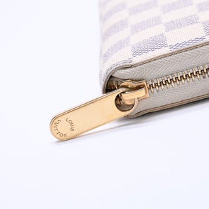 Very Good Condition LOUIS VUITTON Zippy Wallet White Gray Damier Azur N41660 Damier Canvas Used 4a003006