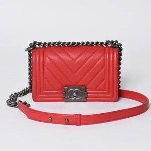 極美品 CHANEL シャネル ボーイシャネル スモール チェーンショルダーバッグ A67085 29番台 ココマーク キャビアスキン レッド 中古 4a000910