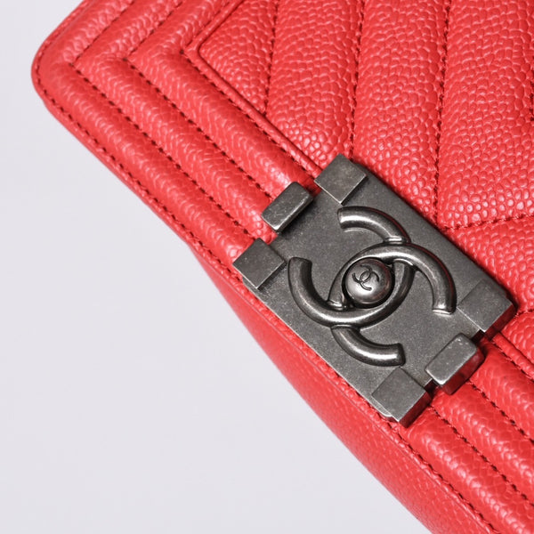 極美品 CHANEL シャネル ボーイシャネル スモール チェーンショルダーバッグ A67085 29番台 ココマーク キャビアスキン レッド 中古 4a000910