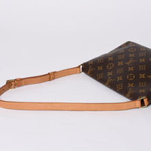 画像をギャラリービューアに読み込む, 極美品 LOUIS VUITTON ルイヴィトン ミュゼットタンゴ ショルダーバック M51257 モノグラム ブラウン 中古 4a000825