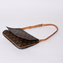 画像をギャラリービューアに読み込む, 極美品 LOUIS VUITTON ルイヴィトン ミュゼットタンゴ ショルダーバック M51257 モノグラム ブラウン 中古 4a000825