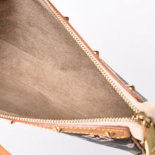 Load image into Gallery viewer, 極美品 LOUIS VUITTON ルイヴィトン ポシェットアクセソワール アクセサリーポーチ M92648 モノグラム マルチカラー ブラック 中古 4a000826