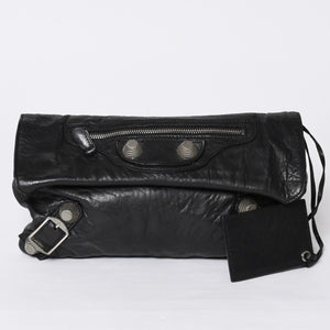 BALENCIAGA バレンシアガ ジャイアント エンベロープ クラッチバック 173082 レザー ブラック シルバー金具 美品 中古 4a000522
