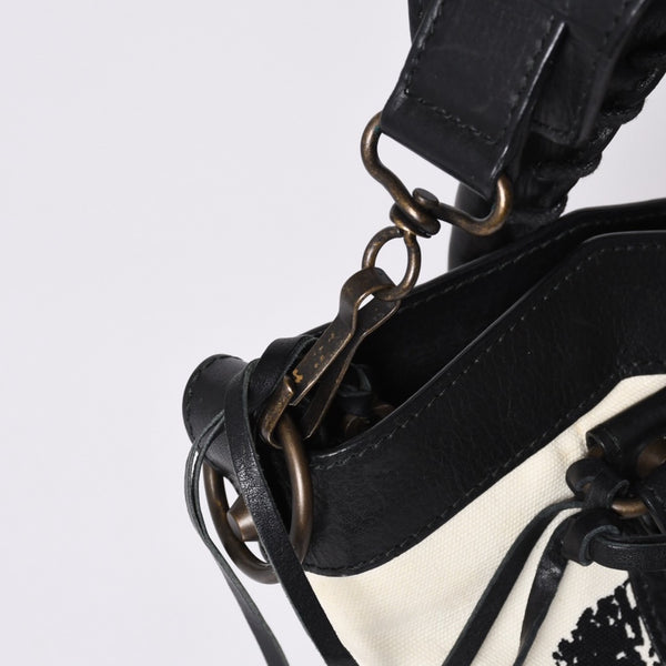 BALENCIAGA バレンシアガ CITY BAG シティバッグ Shoulder Bag ショルダーバッグ キャンバスレザー ブラック ホワイト 103208・9382 美品 中古 4a000878
