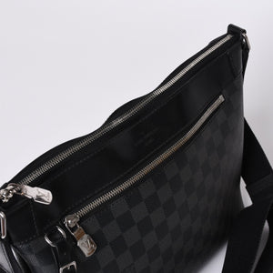 LOUIS VUITTON Mick PM N40003 CA2157 Damier Graphite Canvas Black Good Condition Used 4a000242