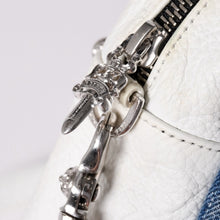画像をギャラリービューアに読み込む, 極美品 CHROME HEARTS クロムハーツ TAKA MINI タカミニ セメタリークロス ショルダーバッグ デニム 中古 4a002534