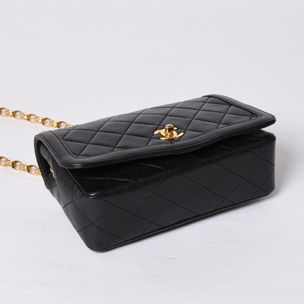 極美品 CHANEL シャネル ビジュー 横長 20cm ショルダーバッグ 1番台 ミニマトラッセ ショルダーチェーン ラムスキン 中古 4a001065