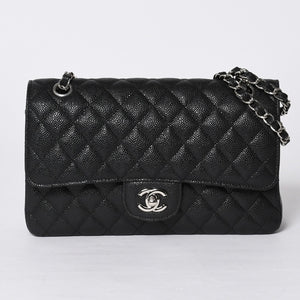 新品同様 CHANEL シャネル マトラッセ25 Wフラップ Wチェーンショルダーバッグ AO1112 27番台 キャビアスキン シルバー金具 中古 4a001063