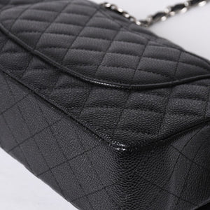 新品同様 CHANEL シャネル マトラッセ25 Wフラップ Wチェーンショルダーバッグ AO1112 27番台 キャビアスキン シルバー金具 中古 4a001063