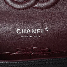 画像をギャラリービューアに読み込む, 新品同様 CHANEL シャネル マトラッセ25 Wフラップ Wチェーンショルダーバッグ AO1112 27番台 キャビアスキン シルバー金具 中古 4a001063