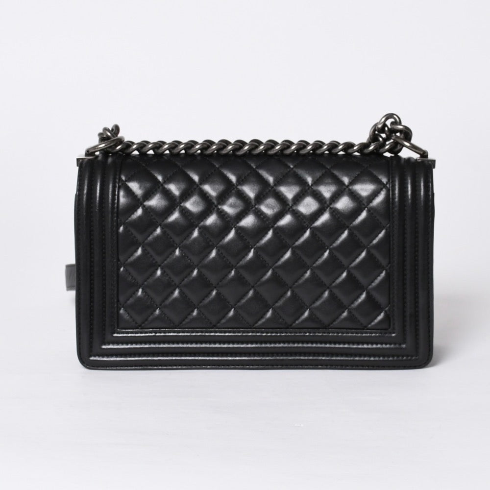 極美品 CHANEL シャネル ボーイシャネル ショルダーバッグ ラムスキン 22番台 ブラック シルバー金具 中古 4a000908