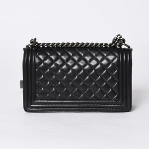 Very Good Condition CHANEL Boy Chanel Shoulder Bag Lambskin No. 22 Black Silver Hardware Used 4a000908