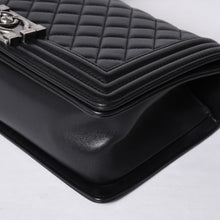 画像をギャラリービューアに読み込む, 極美品 CHANEL シャネル ボーイシャネル ショルダーバッグ ラムスキン 22番台 ブラック シルバー金具 中古 4a000908