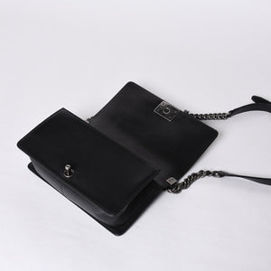 Very Good Condition CHANEL Boy Chanel Shoulder Bag Lambskin No. 22 Black Silver Hardware Used 4a000908