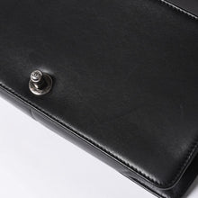 画像をギャラリービューアに読み込む, 極美品 CHANEL シャネル ボーイシャネル ショルダーバッグ ラムスキン 22番台 ブラック シルバー金具 中古 4a000908