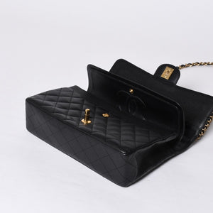 新品同様 CHANEL シャネル マトラッセ25 Wフラップ Wチェーンショルダーバッグ AO1112 13番台 キャビアスキン ゴールド金具 中古 4a001060