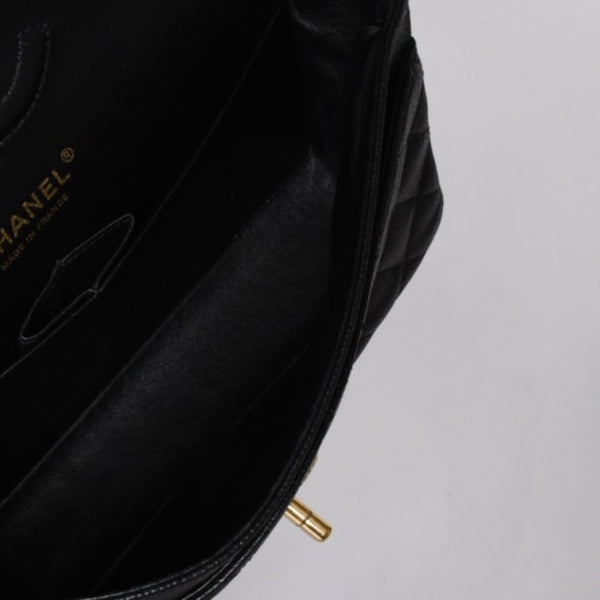 新品同様 CHANEL シャネル マトラッセ25 Wフラップ Wチェーンショルダーバッグ AO1112 13番台 キャビアスキン ゴールド金具 中古 4a001060