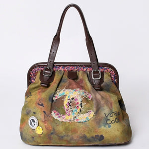 極美品 CHANEL シャネル エンブロイダリー グラフィティ がま口 ハンドバッグ カーキ 20番台 A92791 アンティークシルバー金具 中古 4a001082