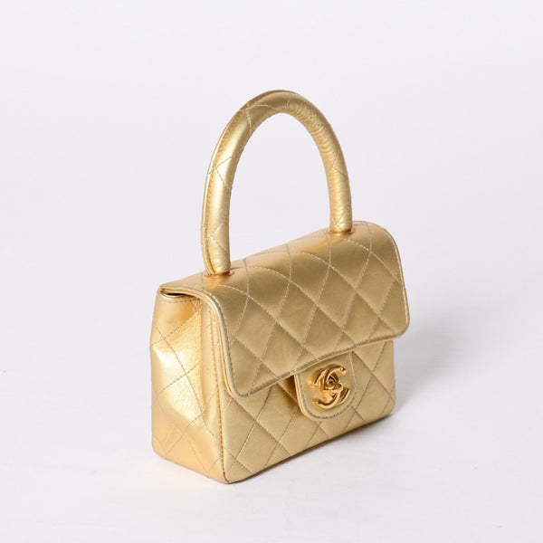 Very good condition CHANEL CHANEL Matelasse parent-child bag mini 2nd series bag gold gold hardware used 4a000926