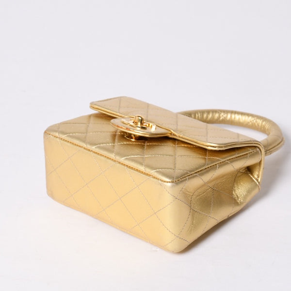 Very good condition CHANEL CHANEL Matelasse parent-child bag mini 2nd series bag gold gold hardware used 4a000926
