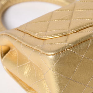 Very good condition CHANEL CHANEL Matelasse parent-child bag mini 2nd series bag gold gold hardware used 4a000926