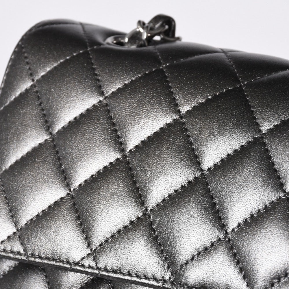 Like new CHANEL Matelasse 25 W Flap W Chain Shoulder Bag Shine Gray Random Lambskin Silver Hardware Used 4a001064