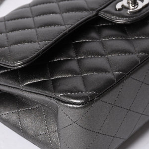 新品同様 CHANEL シャネル マトラッセ25 Wフラップ Wチェーンショルダーバッグ シャイングレー ランダム ラムスキン シルバー金具 中古 4a001064