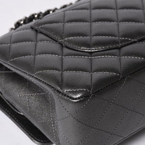 新品同様 CHANEL シャネル マトラッセ25 Wフラップ Wチェーンショルダーバッグ シャイングレー ランダム ラムスキン シルバー金具 中古 4a001064