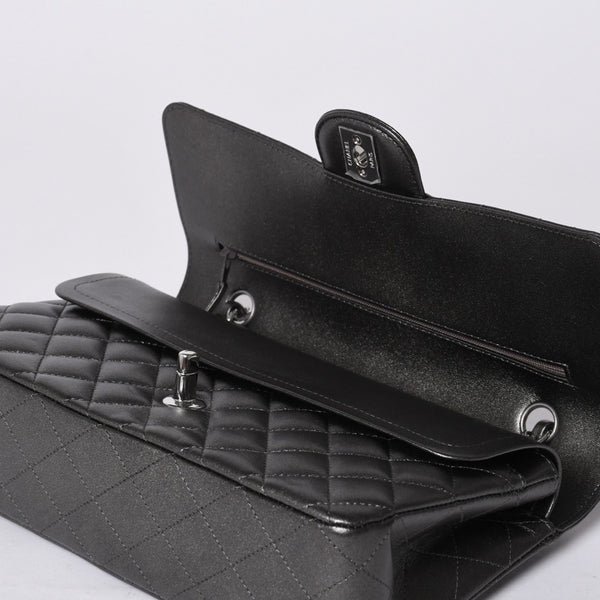 新品同様 CHANEL シャネル マトラッセ25 Wフラップ Wチェーンショルダーバッグ シャイングレー ランダム ラムスキン シルバー金具 中古 4a001064