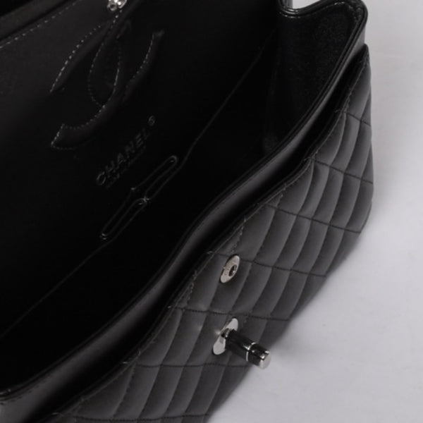 新品同様 CHANEL シャネル マトラッセ25 Wフラップ Wチェーンショルダーバッグ シャイングレー ランダム ラムスキン シルバー金具 中古 4a001064