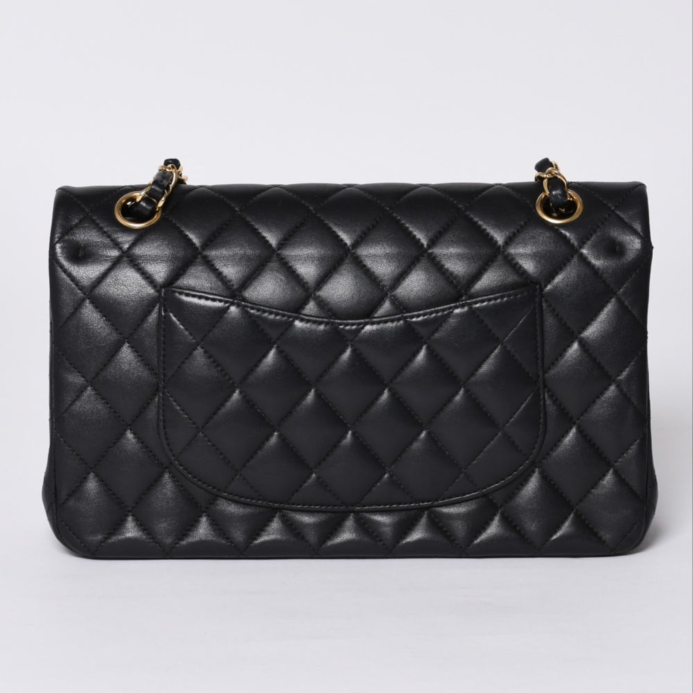 極美品 CHANEL シャネル マトラッセ25 Wフラップ Wチェーンショルダーバッグ A01112 20番台 ラムスキン ココマーク ブラック ゴールド 中古 4a001272