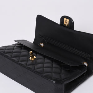 極美品 CHANEL シャネル マトラッセ25 Wフラップ Wチェーンショルダーバッグ A01112 20番台 ラムスキン ココマーク ブラック ゴールド 中古 4a001272