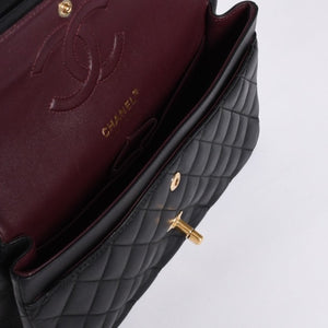 極美品 CHANEL シャネル マトラッセ25 Wフラップ Wチェーンショルダーバッグ A01112 20番台 ラムスキン ココマーク ブラック ゴールド 中古 4a001272