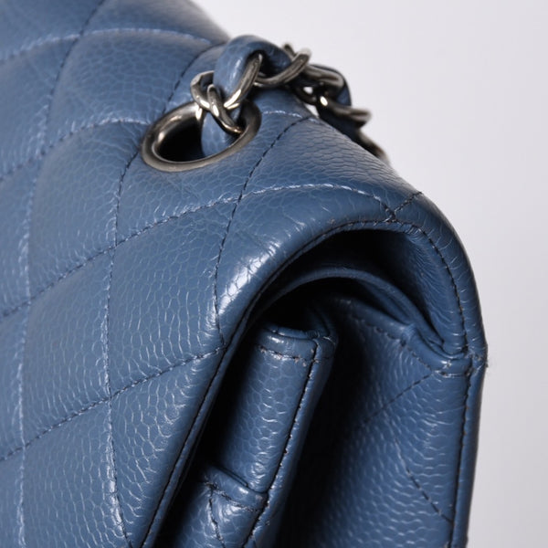 極美品 CHANEL シャネル マトラッセ25 Wフラップ Wチェーンショルダーバッグ AO1112 ブルー系 20番台 キャビアスキン シルバー金具 中古 4a001275