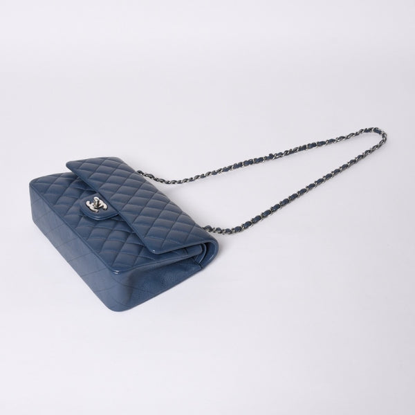 極美品 CHANEL シャネル マトラッセ25 Wフラップ Wチェーンショルダーバッグ AO1112 ブルー系 20番台 キャビアスキン シルバー金具 中古 4a001275