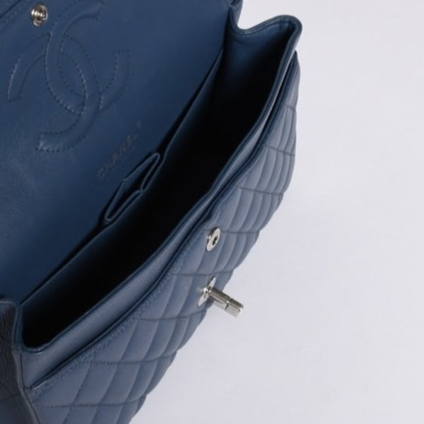 極美品 CHANEL シャネル マトラッセ25 Wフラップ Wチェーンショルダーバッグ AO1112 ブルー系 20番台 キャビアスキン シルバー金具 中古 4a001275