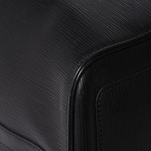 画像をギャラリービューアに読み込む, LOUIS VUITTON ルイヴィトン キーポル45 ボストンバッグ M59152 エピレザー ブラック ゴールド金具 美品 中古 4a000901