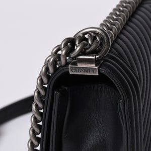 Very Good Condition CHANEL Boy Chanel Chevron Chain Shoulder Bag A92193 20th Series Coco Mark Calfskin Black Used 4a000907