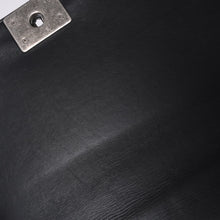 画像をギャラリービューアに読み込む, 極美品 CHANEL シャネル ボーイシャネル シェブロン チェーンショルダーバッグ A92193 20番台 ココマーク カーフスキン ブラック 中古 4a000907