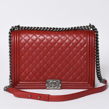 画像をギャラリービューアに読み込む, 極美品 CHANEL シャネル ボーイシャネル ラージ チェーンショルダーバッグ A67087 18番台 ココマーク ラムスキン レッド 中古 4a000909