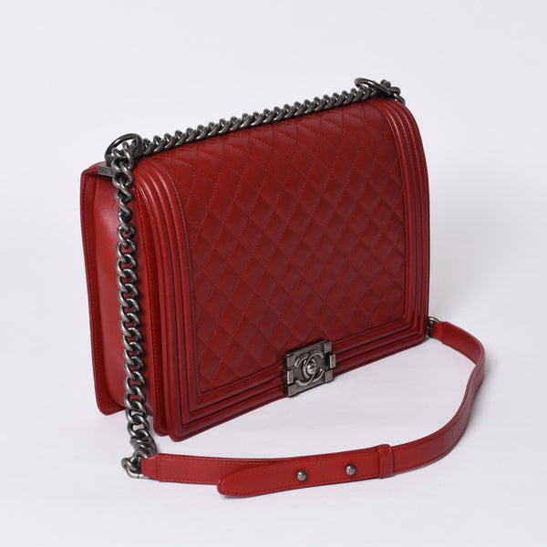 Very Good Condition CHANEL Boy Chanel Large Chain Shoulder Bag A67087 18th Series Coco Mark Lambskin Red Used 4a000909