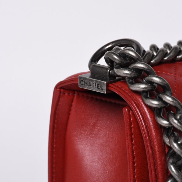 Very Good Condition CHANEL Boy Chanel Large Chain Shoulder Bag A67087 18th Series Coco Mark Lambskin Red Used 4a000909