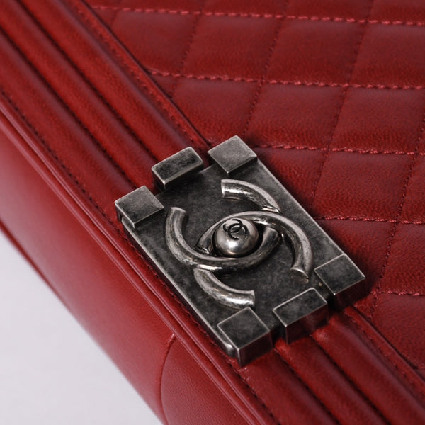 Very Good Condition CHANEL Boy Chanel Large Chain Shoulder Bag A67087 18th Series Coco Mark Lambskin Red Used 4a000909
