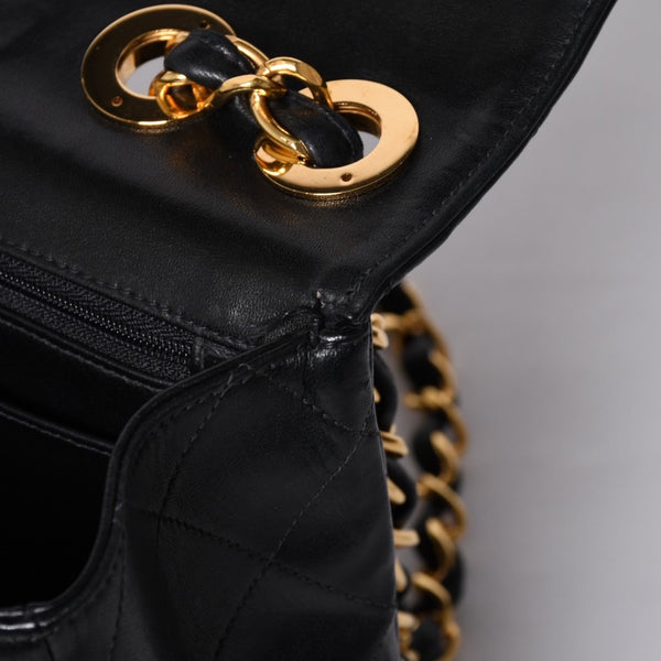 極美品 CHANEL シャネル デカマトラッセ30 SフラップWチェーンショルダーバッグ 4番台 ココマーク ラムスキン ブラック 中古 4a000899