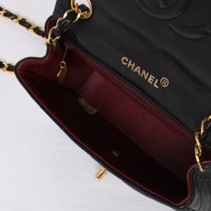 Very Good Condition CHANEL Mini Matelasse 17 S Flap S Chain Shoulder Bag No. 2 Coco Mark Lambskin Black Used 4a000934