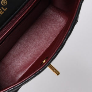 Very Good Condition CHANEL Mini Matelasse 17 S Flap S Chain Shoulder Bag No. 2 Coco Mark Lambskin Black Used 4a000934