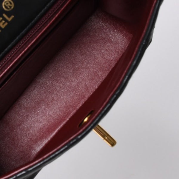 Very Good Condition CHANEL Mini Matelasse 17 S Flap S Chain Shoulder Bag No. 2 Coco Mark Lambskin Black Used 4a000934