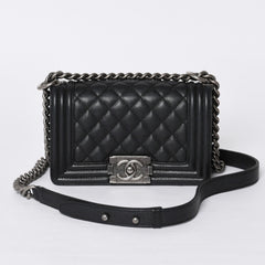 Very Good Condition CHANEL BOY CHANEL Boy Chanel Chain Shoulder Bag No. 29 Coco Mark Caviar Skin Black Used 4a000932